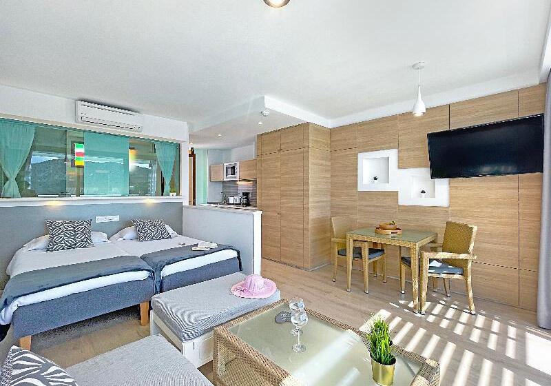 Punta Del Rey Adults Only