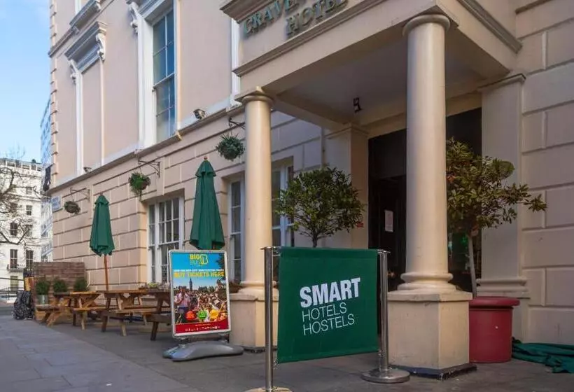 Smart Hyde Park View Hostel