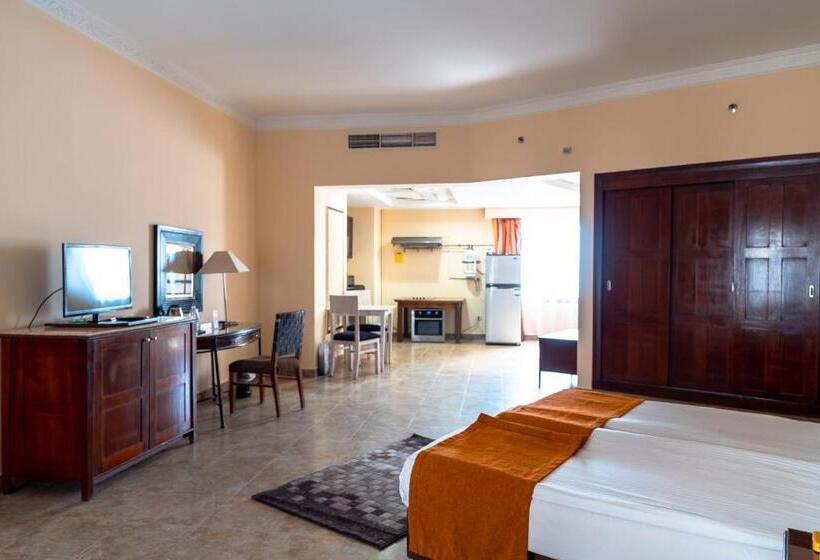 Swiss Inn Plaza Hotel