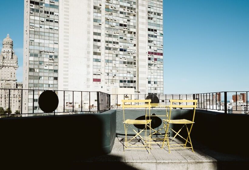 Viajero Montevideo Hostel