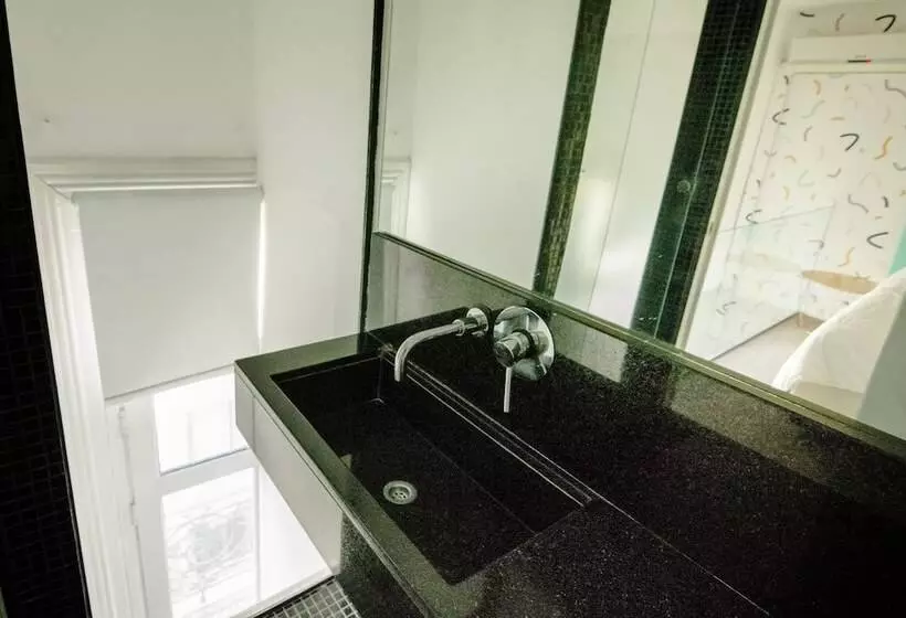 Viajero Montevideo Hostel