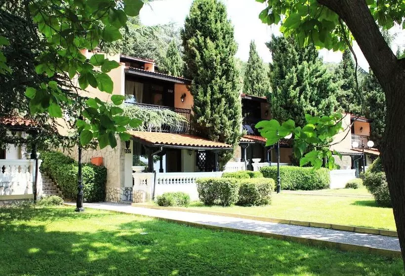 Villas Elenite