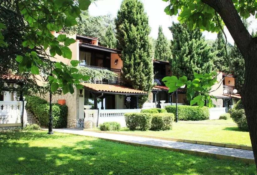 Villas Elenite