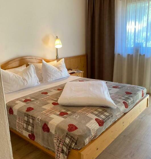 Отель Garni Living