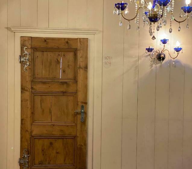 Отель Garni Living