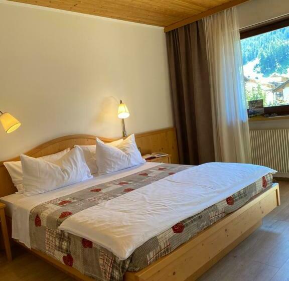 Отель Garni Living