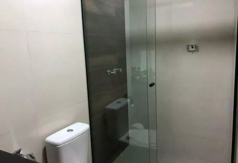 هتل Ikala Santa Cruz