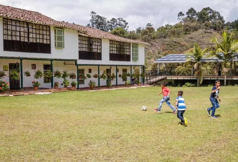 ホテル Recinto Quirama   Comfenalco Antioquia