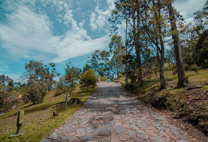 בית מלון כפרי Recinto Quirama   Comfenalco Antioquia