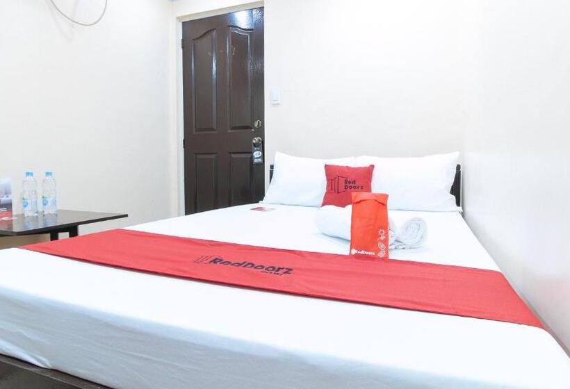 Hotel Reddoorz Plus At Canley Residential