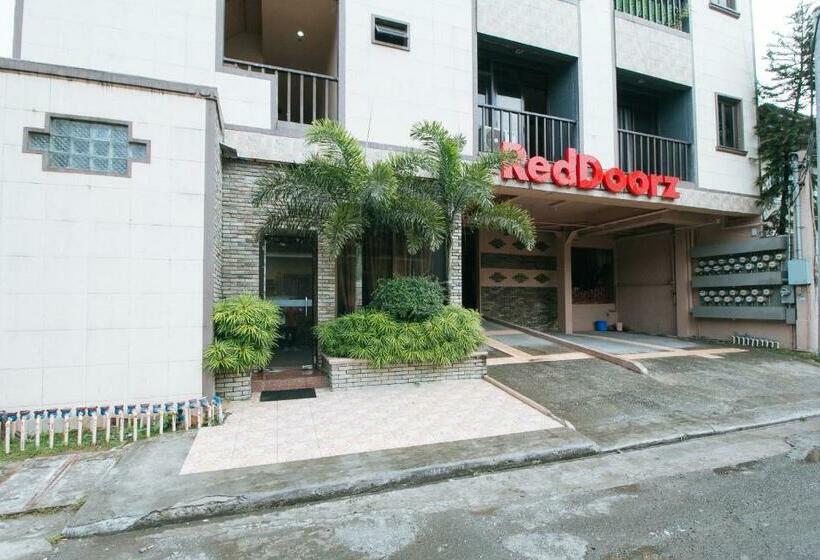 Hotel Reddoorz Plus At Canley Residential