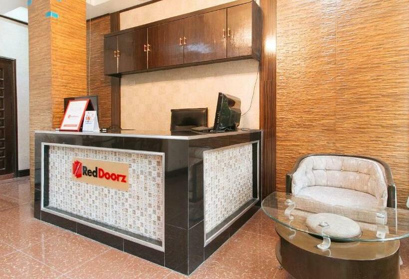 Hotel Reddoorz Plus At Canley Residential