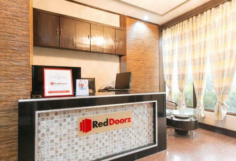 Hotel Reddoorz Plus At Canley Residential
