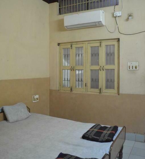 Hotel Spot On 83075  Aashiyana