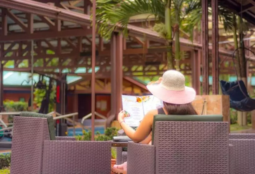 Hotelli ávita Lodge