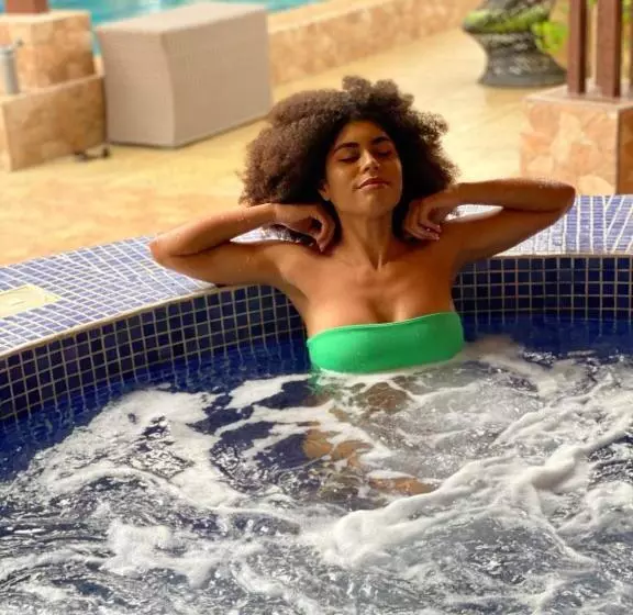 Hotelli ávita Lodge