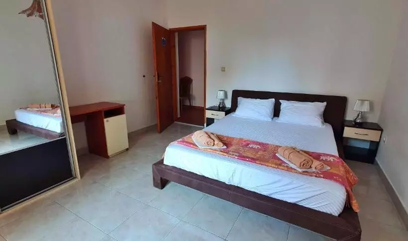 پانسیون Studio Apartments M&m