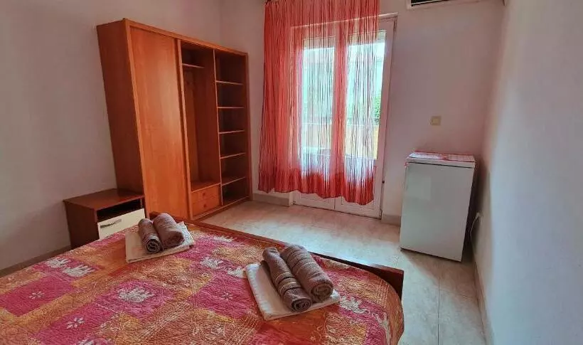 پانسیون Studio Apartments M&m