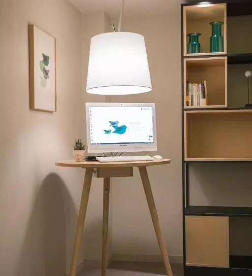 هتل Home Inn Selected Shanghai Harbour City