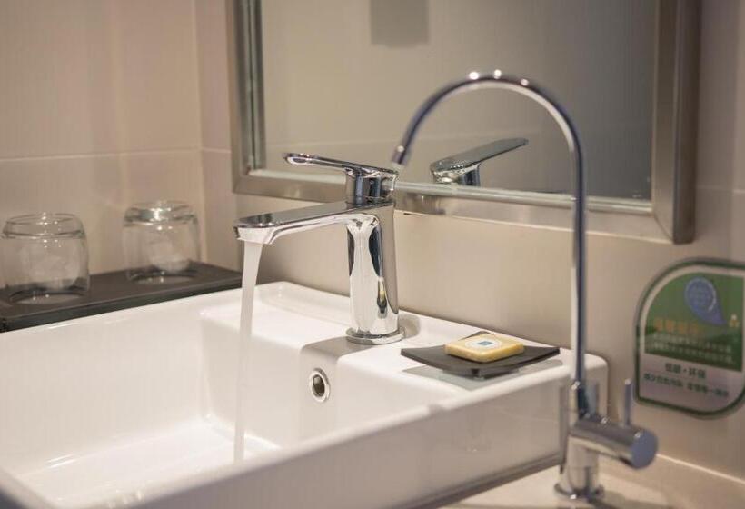 בית מלון כפרי Home Inn Selected Shanghai Harbour City