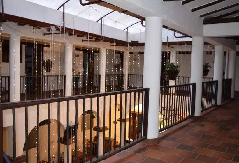 ホテル Restaurante Sion