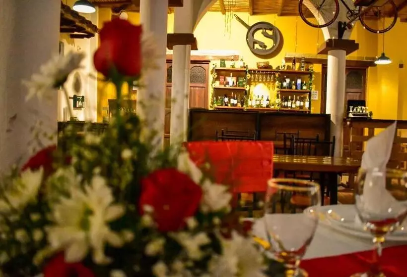 ホテル Restaurante Sion