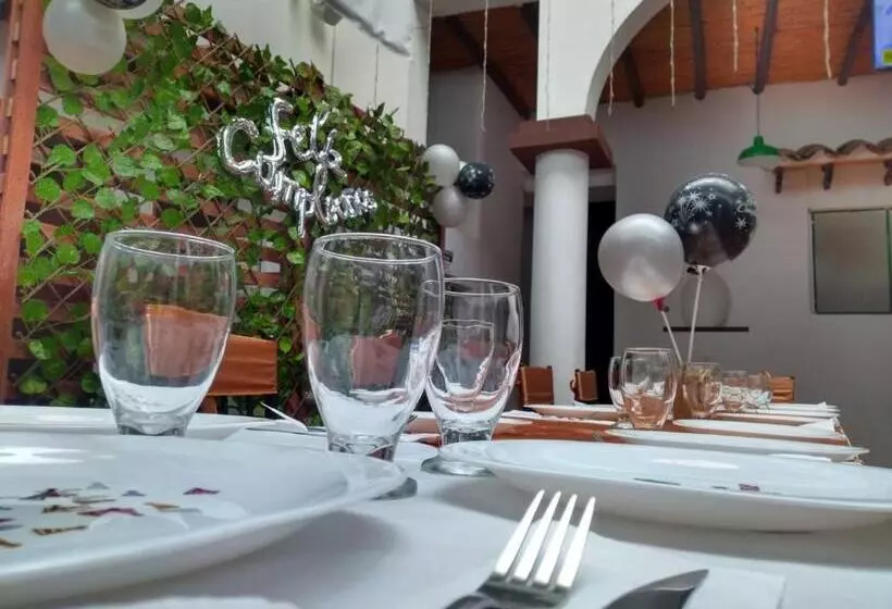 ホテル Restaurante Sion