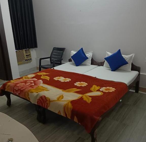 בית מלון כפרי Shubham