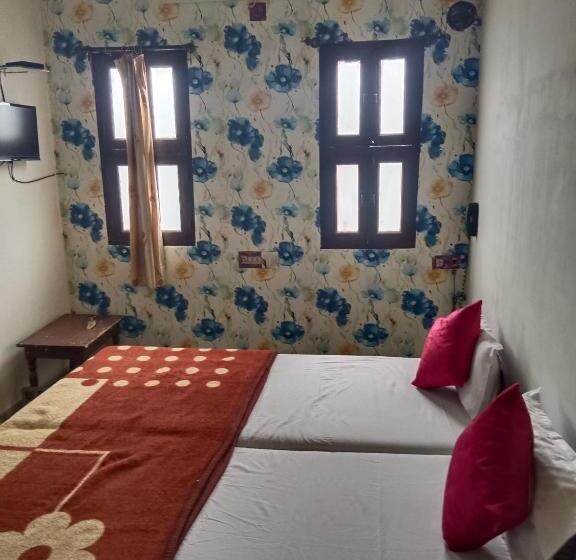 בית מלון כפרי Shubham