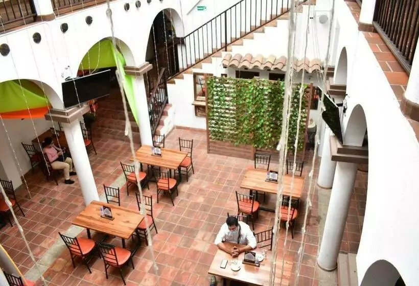 ホテル Restaurante Sion