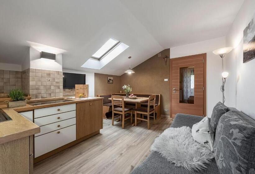 בית מלון כפרי Treffhof