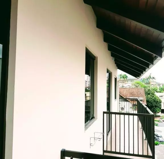 پانسیون Vila Germânica