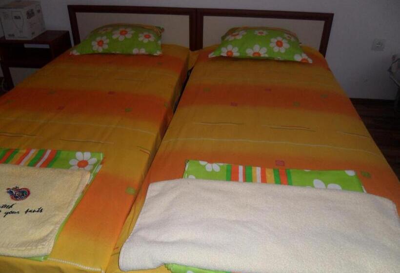 Пансион Guest House Kami