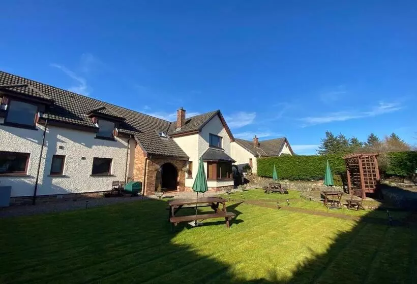 پانسیون Highland Stays   Rushfield House Rooms