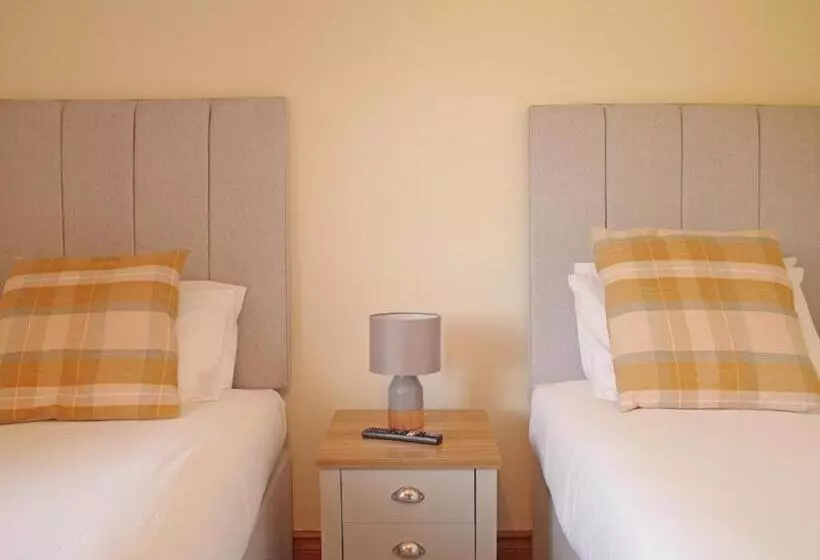 پانسیون Highland Stays   Rushfield House Rooms