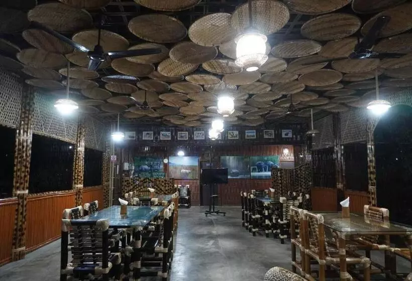 Lomakeskus Kaziranga Eco Camp