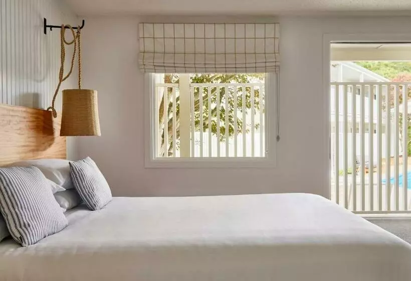 Hotelli Parker Beach Lodge