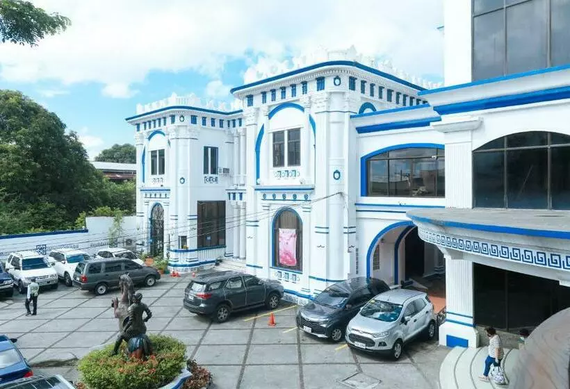 Hotelli Reddoorz Plus @ Castle Chateau Iloilo