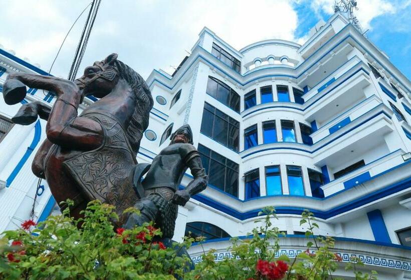 فندق Reddoorz Plus @ Castle Chateau Iloilo