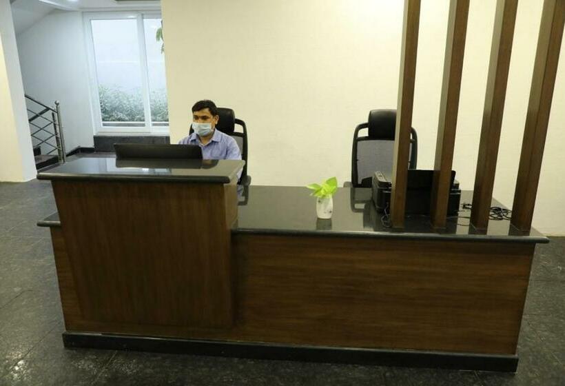 호텔 Swansuites Gachibowli