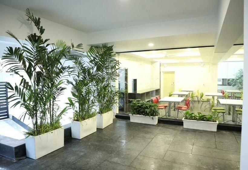 호텔 Swansuites Gachibowli