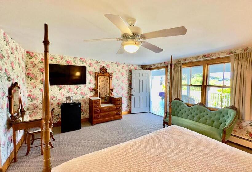 مبيت وإفطار Rose Farm Inn