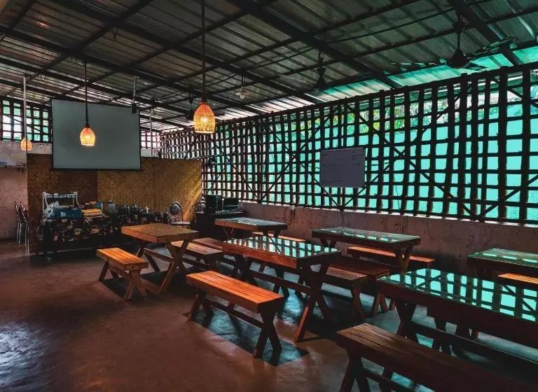 Hotelli Nature Villa Kochi