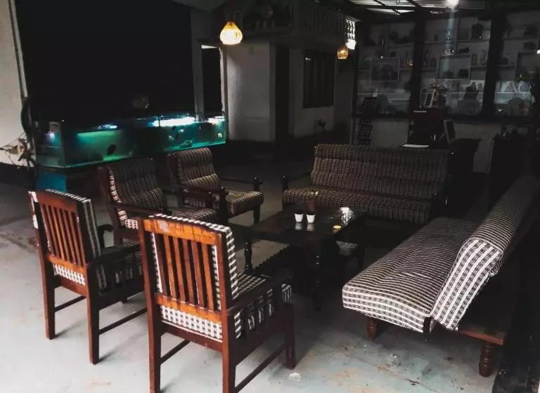 Hotelli Nature Villa Kochi