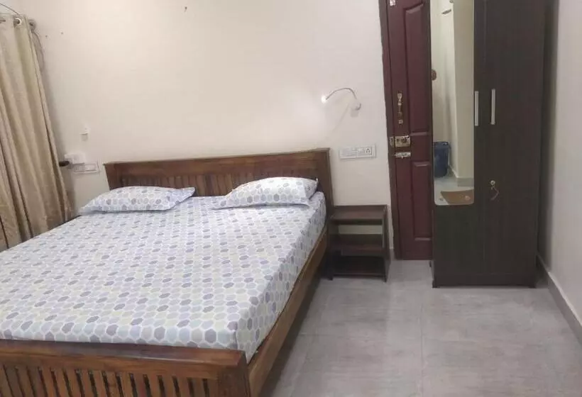 Hotelli Nature Villa Kochi