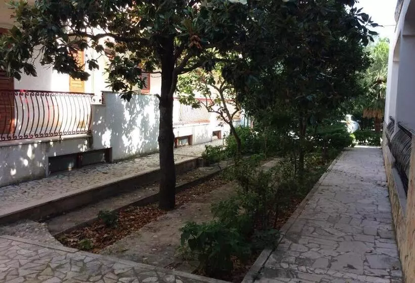 هتل La Rotonda