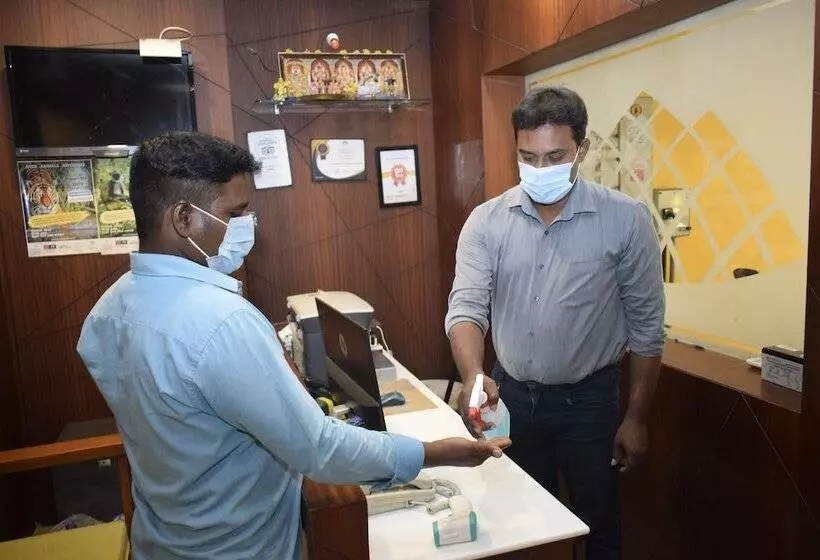 هتل Ramana Residency