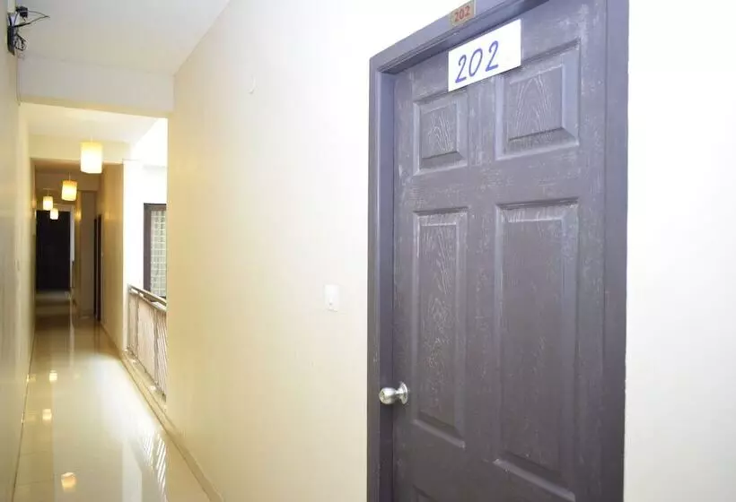 هتل Ramana Residency