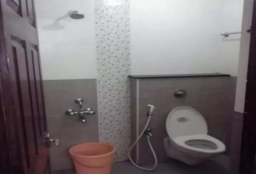 هتل Ramana Residency