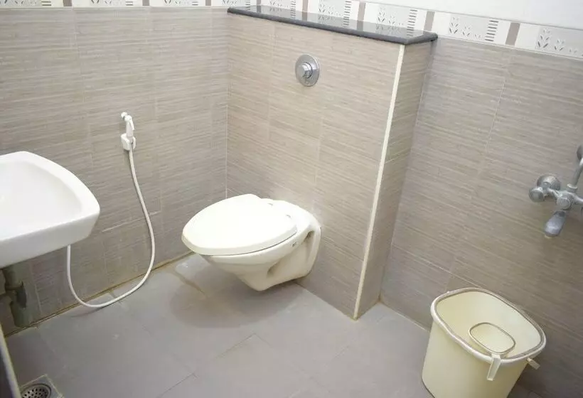 هتل Ramana Residency